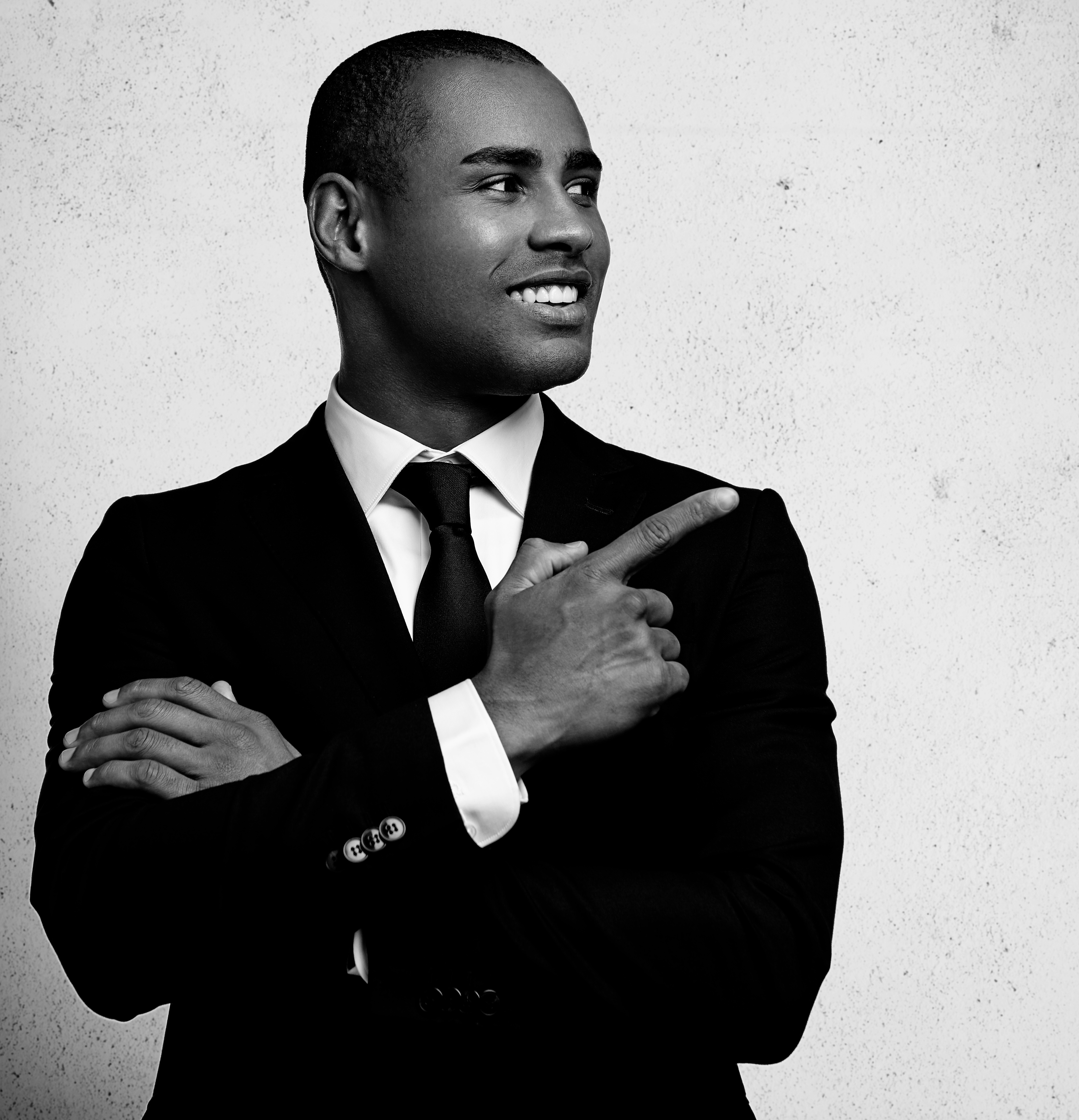 portrait-expressive-young-man-wearing-formal-suit